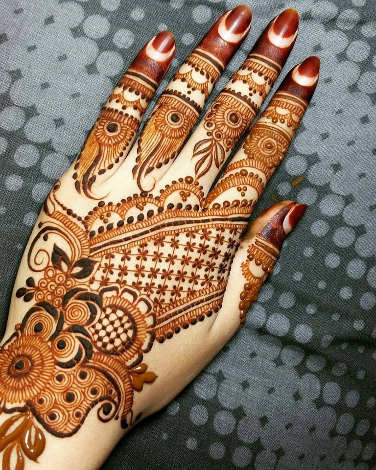 Indo-Arabic Mehndi Design