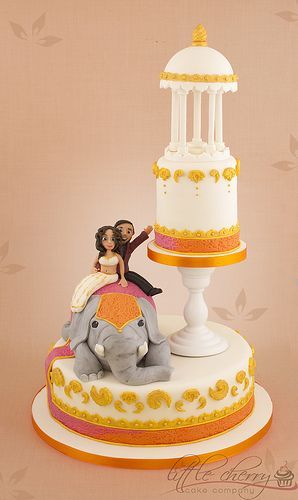 17.Bride Groom in Elephant wedding cake