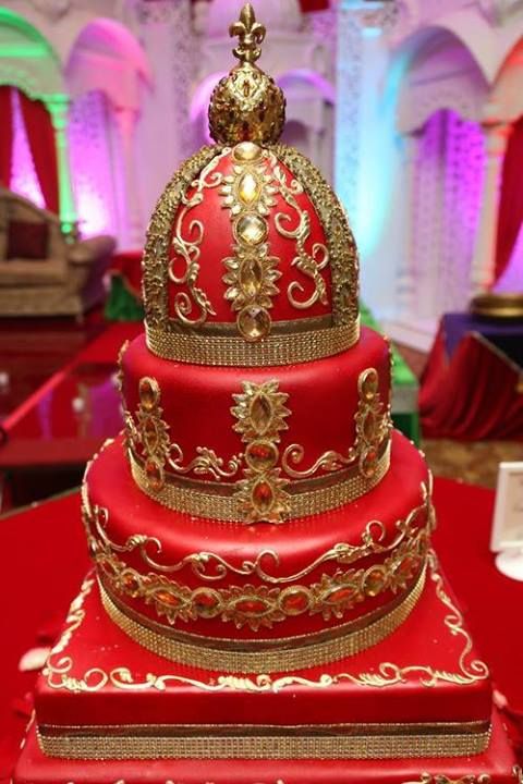 22.Red wedding cake