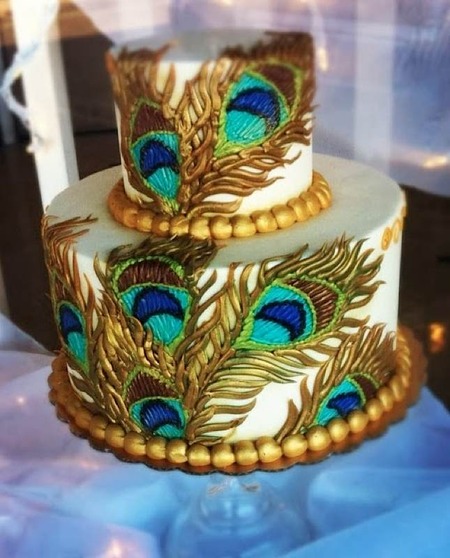 32.Golden Peacock Wedding Cake 