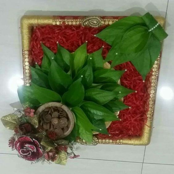 11.Simple Betel leaves plate decoration 