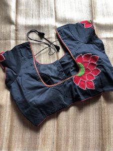 10.Flower design in blouse back