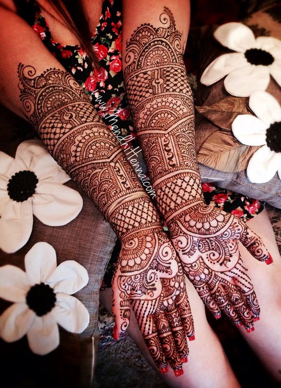 50. Full Checkers Bridal Mehndi