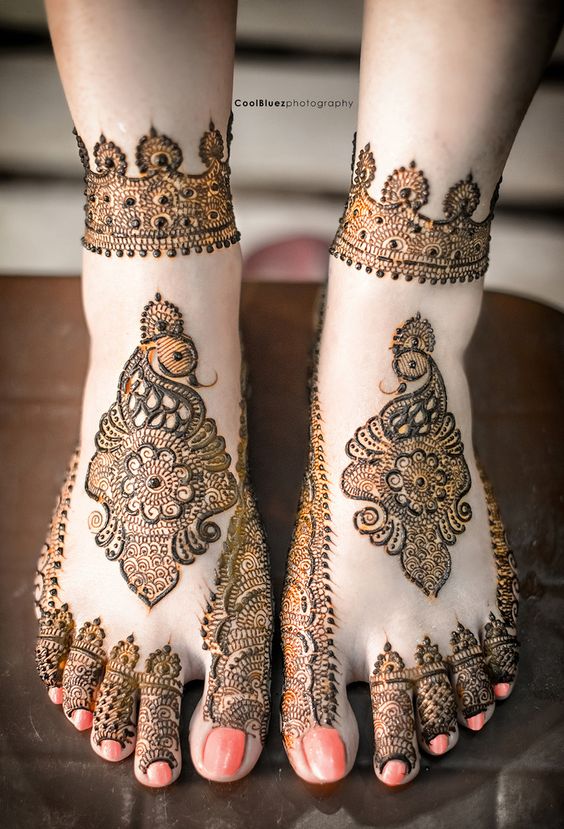 31. Cute Simple Bridal Feet Mehndi