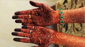 48. Fingers filled Bridal Mehndi Design