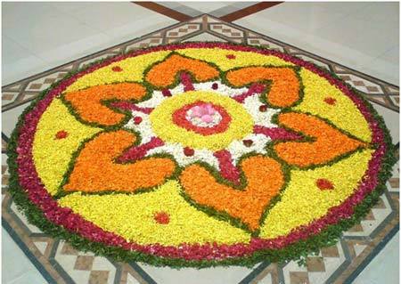 2. Heart petal shape onam Poo kolam