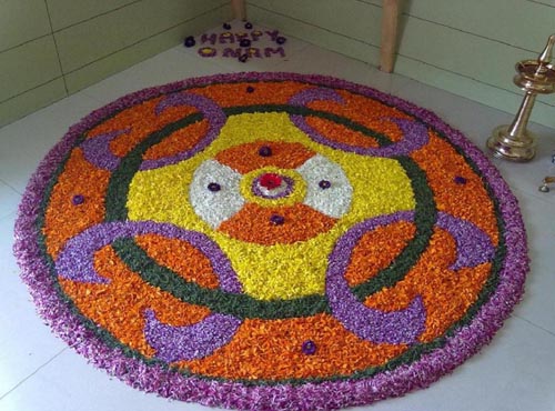 25. V Poo Kolam