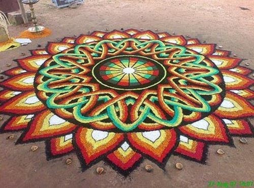 29. Chain Poo Kolam