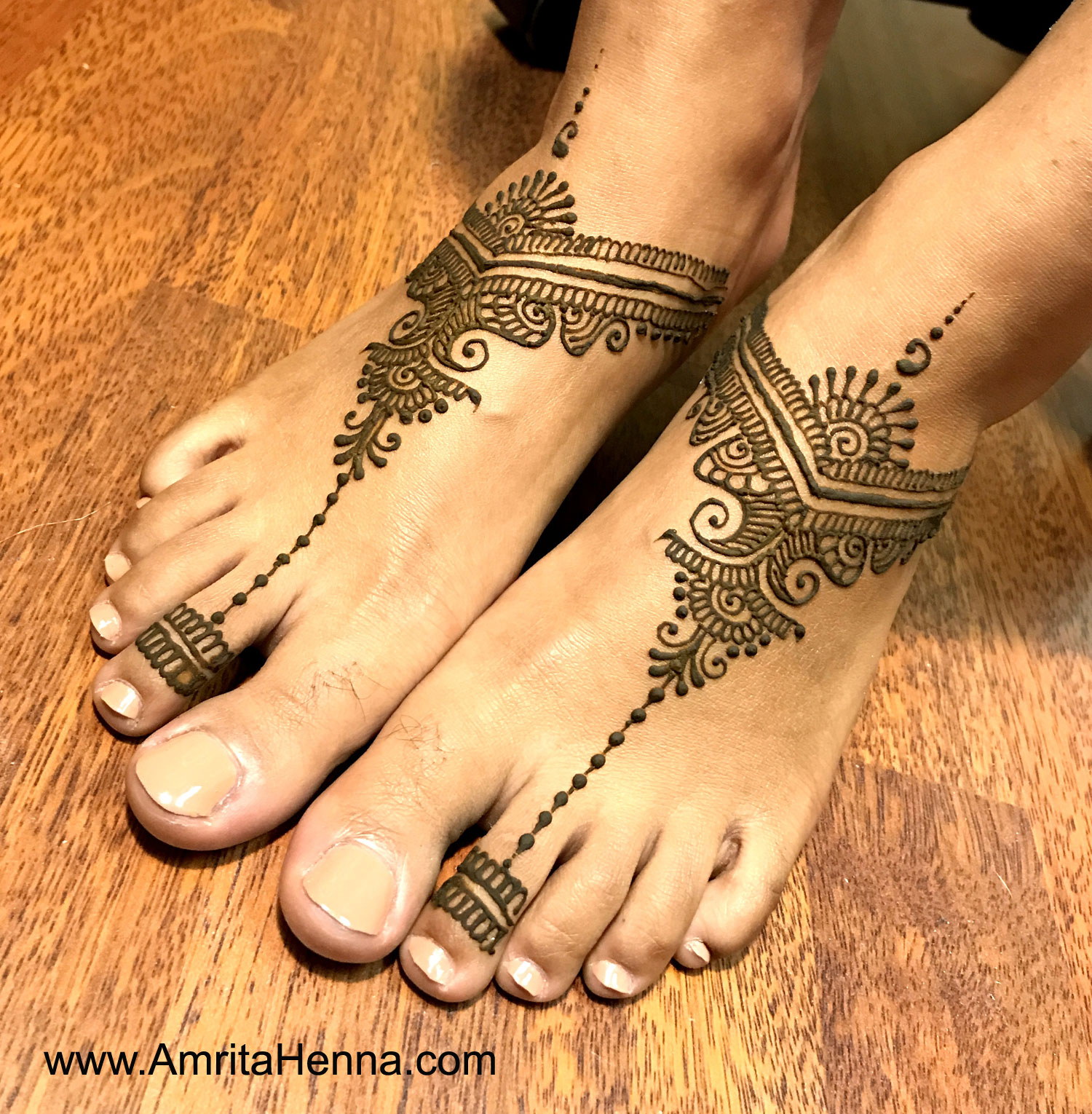 29.Toe ring Henna for Leg