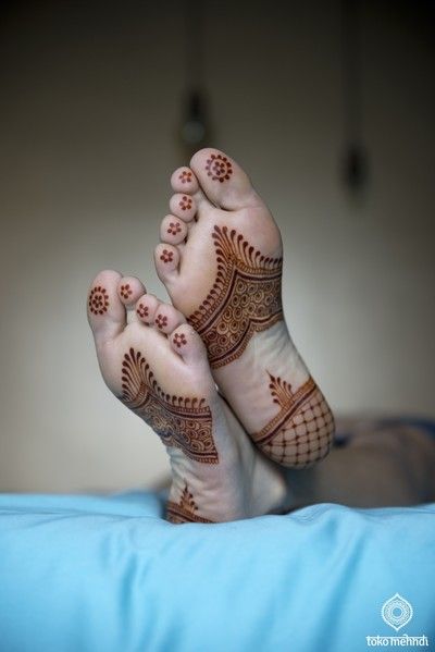 5.Feet Back Mehndi Design