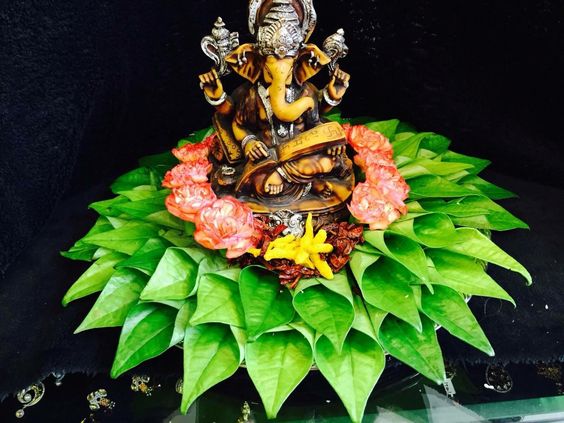 10.Colorful ganesha betel plate decoration