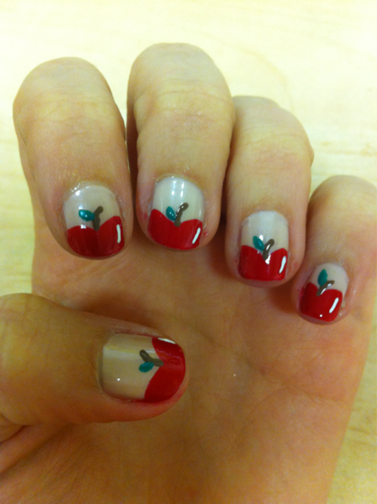 6.Simple Apple Nail art 