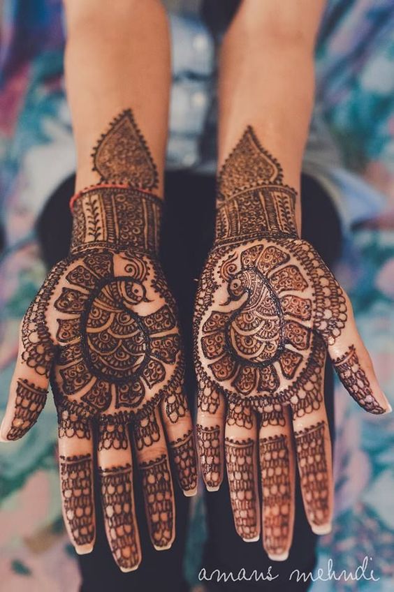 5.Easy Peacock Mehndi Design