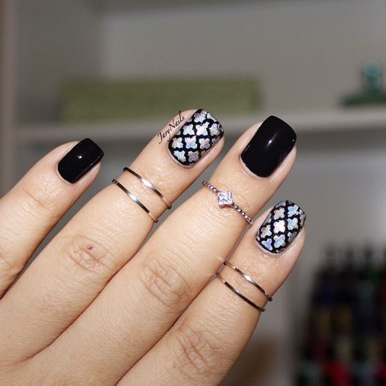 15.Designer black and white nail art 