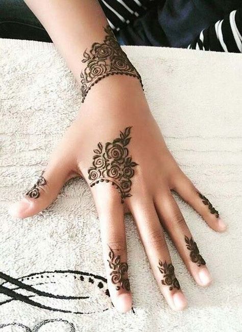 15.Rose Mehndi design #15