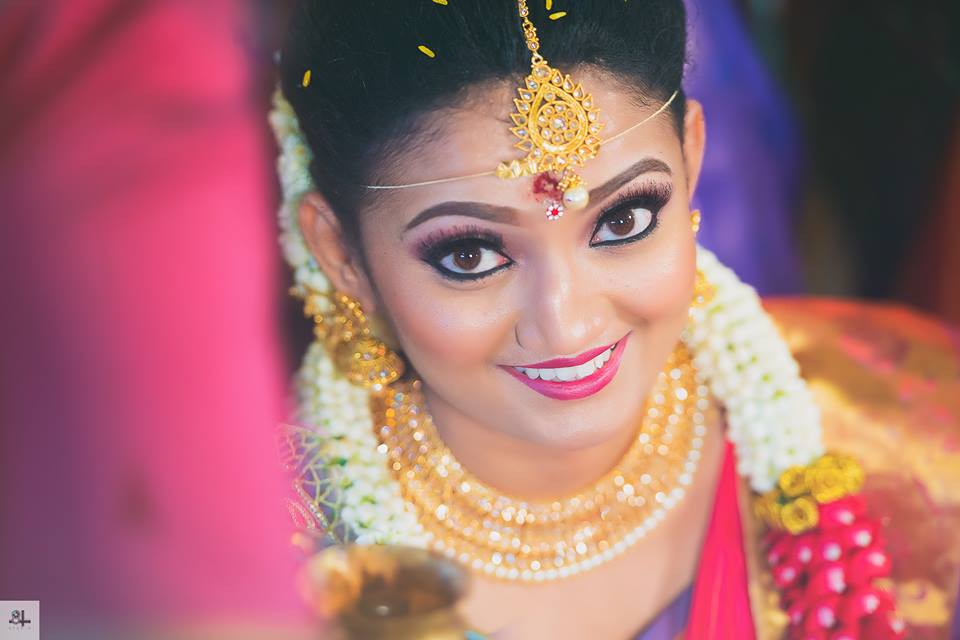 Sparkling bridal eyes 