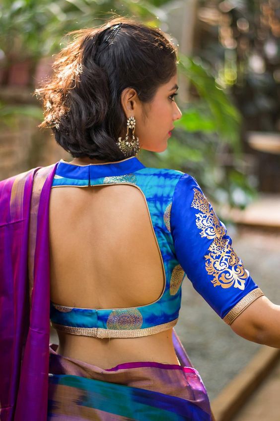 Adorable Violet saree with Navy Blue Blouse