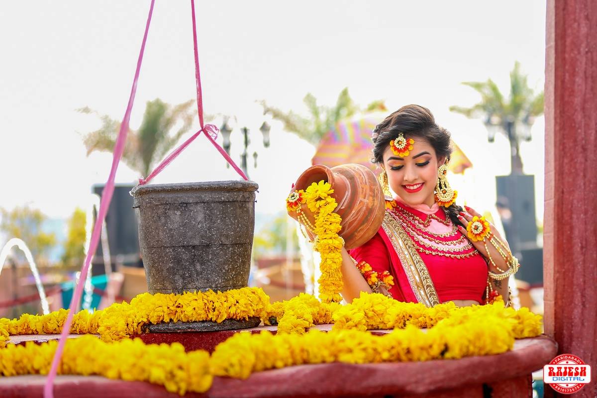 Yellow with Red Flower jewelry