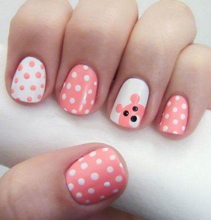 Simple and cute Teddy nail art 