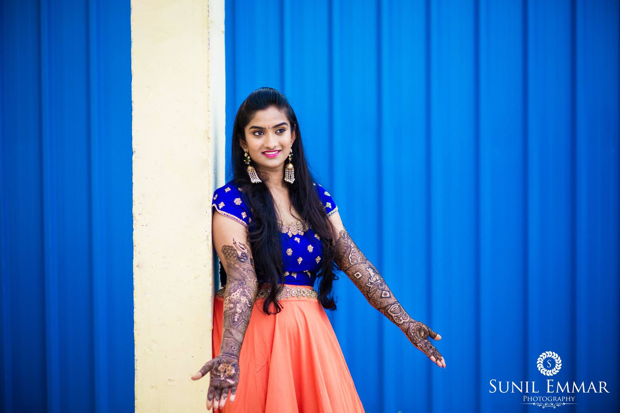 Bride's Mehndi Prepartion