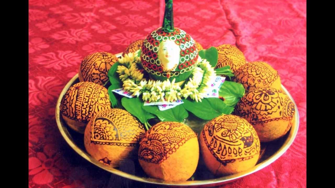 Coconut Decoration with Mehndi design