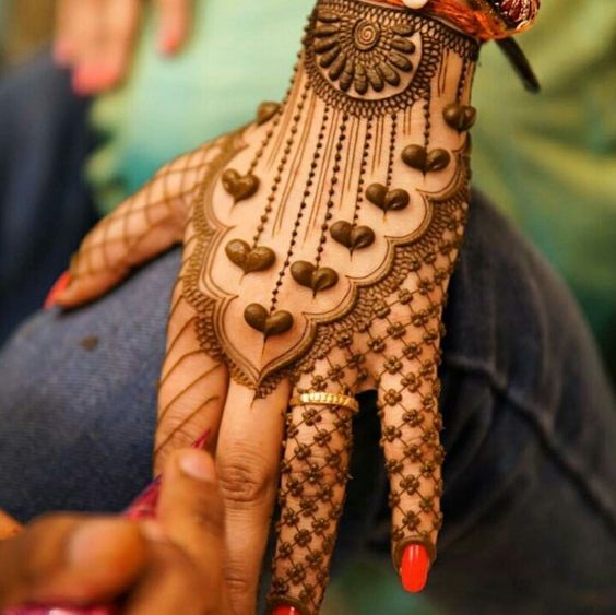 Bridal Mehndi Heart Design