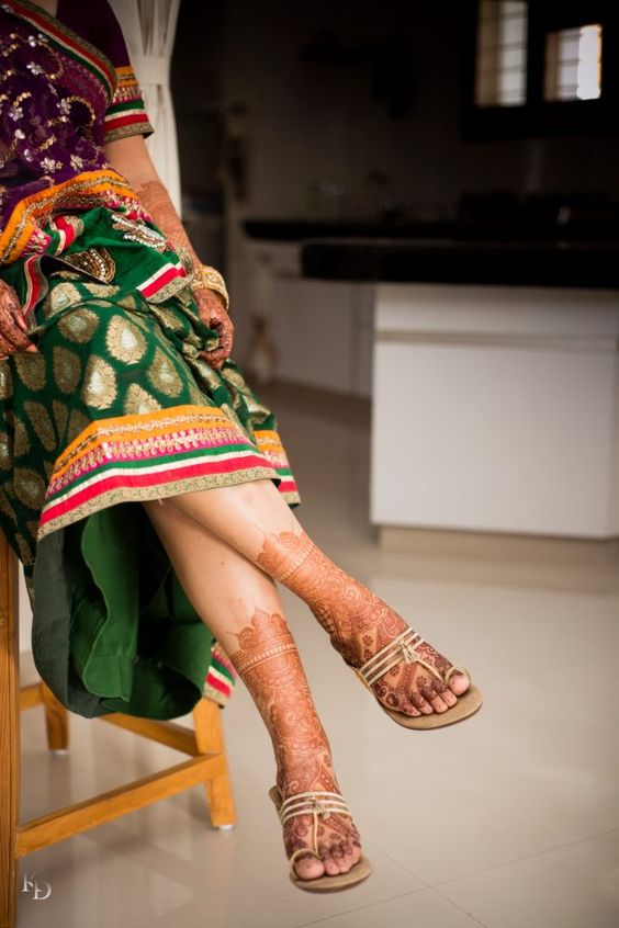 Simple Ethnic Golden Sandal