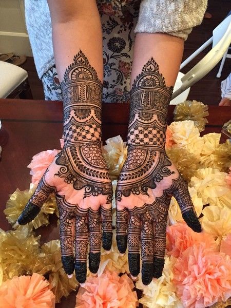 Half hand Bridal Mehndi Design