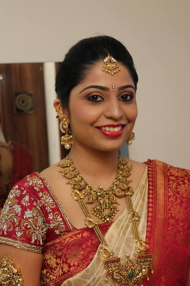 Bridal Makeup for Cute Bride