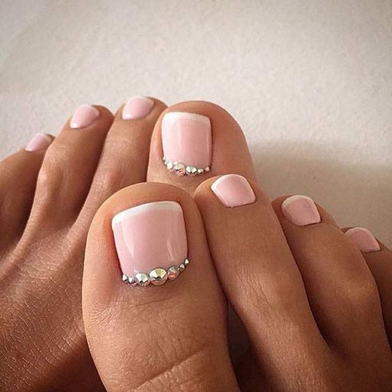 Elegant Stone Nail Art for Toe