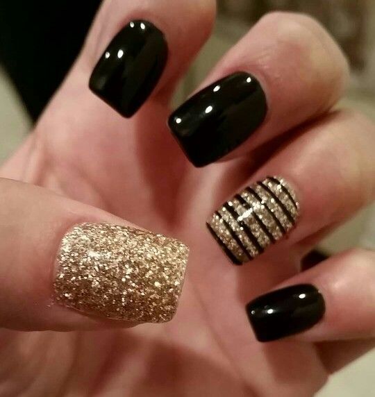 Black Glittering Nail Art