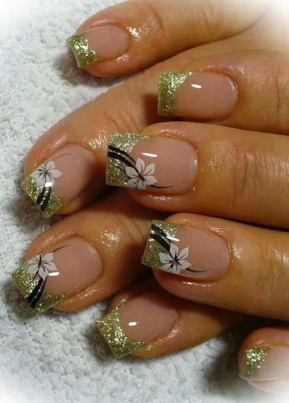 Glittering Gold Floweral Nail Art