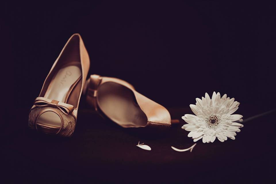 Golden Bow Heel