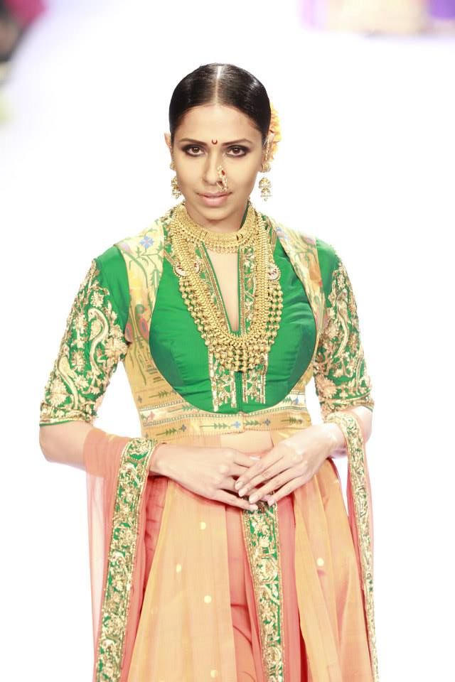  Lakmé Bridal Stylist-img7