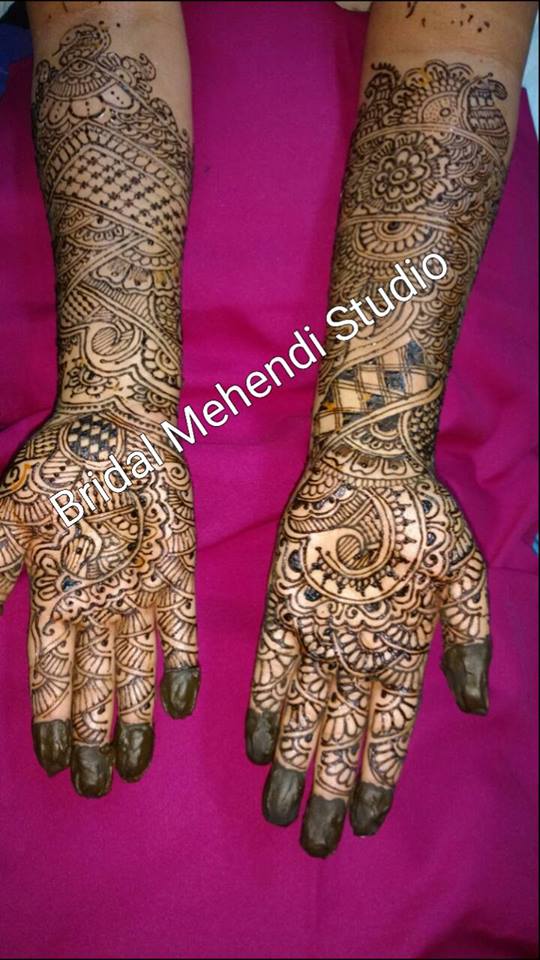  Bridal Mehendi studio-img12