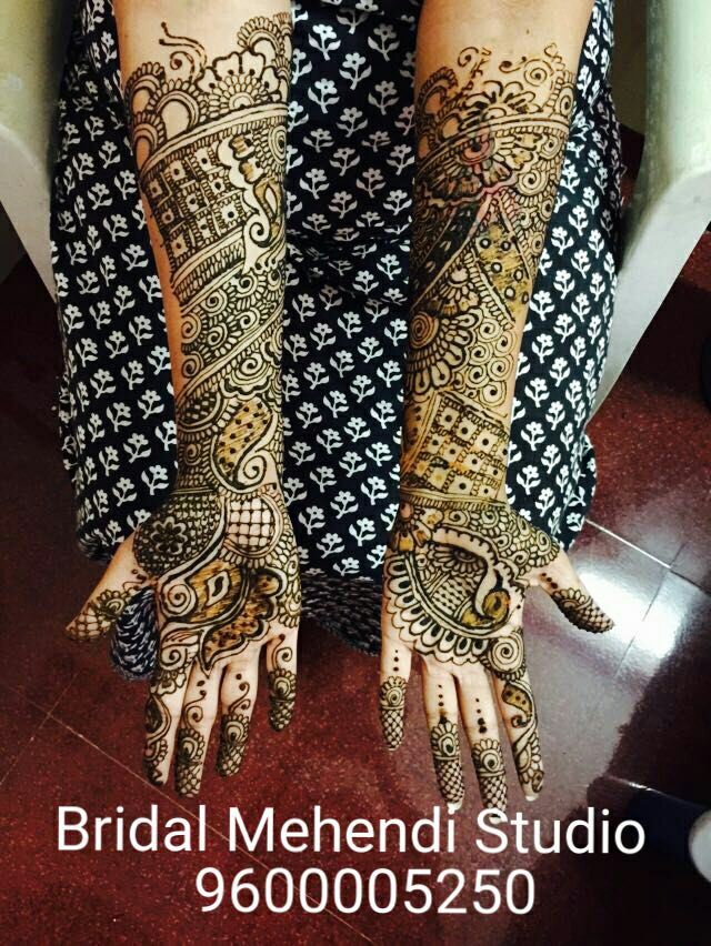  Bridal Mehendi studio-img20