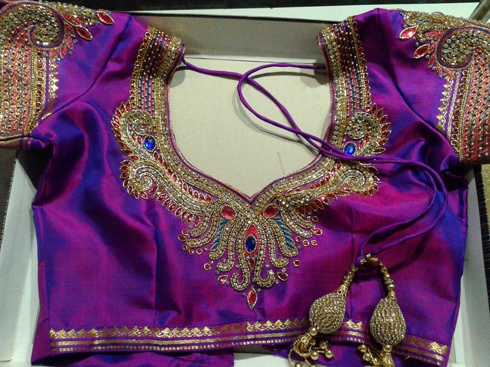  Saraaz Designer Boutique-img11